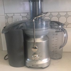 Breville Juicer